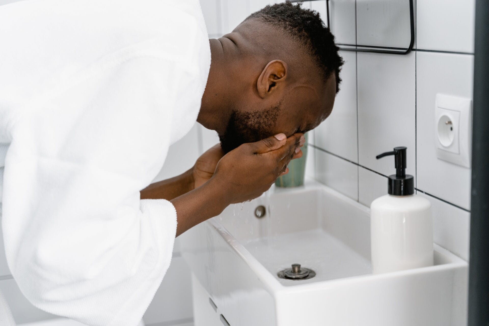 why-is-water-coming-up-my-bathroom-sink